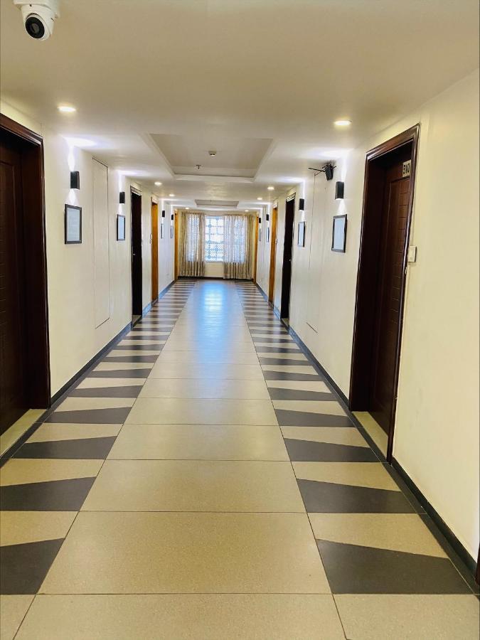 Apricot Hotel , Ahmedabad Exteriör bild